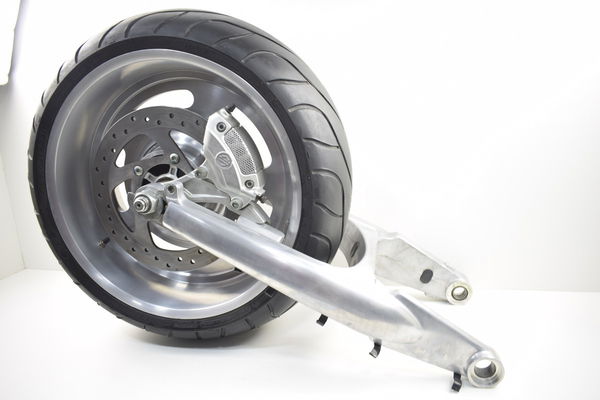 Kit Roda Balança Pneu 240 Aro 18 Harley V Rod V-rod Vrod 