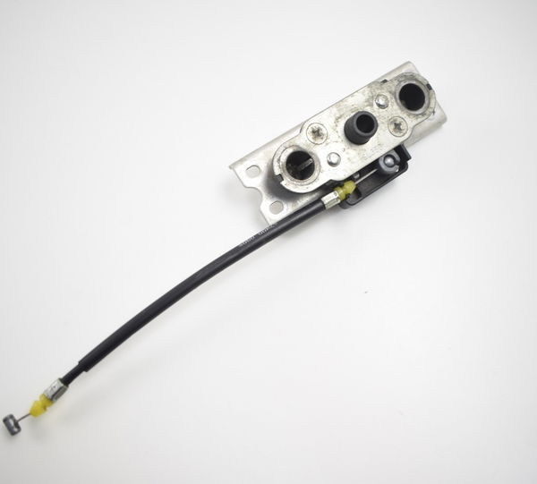 Trava Banco Gsx-r Srad 1000 11-16 Original