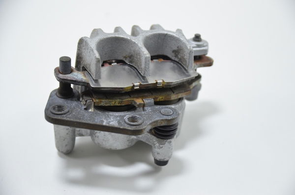 Pinça Freio Dianteiro Direito Suzuki C 1500 Boulevard