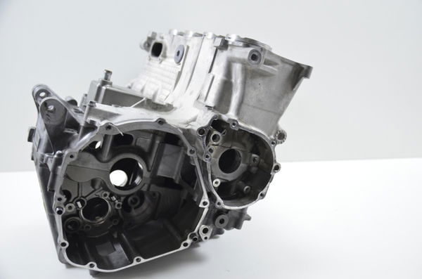 Carcaça Bloco Motor Cilindro Gsx-r Srad 1000 06-07 Nfe