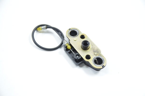 Trava Banco Com Cabo Suzuki Gsx-r Srad 750 05-06 Original