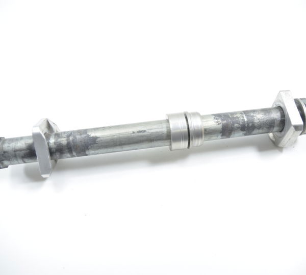 Eixo Roda Traseira Suzuki Gsx-r Srad 750 05-06 Original