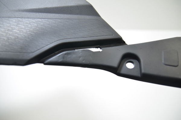 Acabamento Lateral Direito Kawasaki Versys 1000 2020 Avaria
