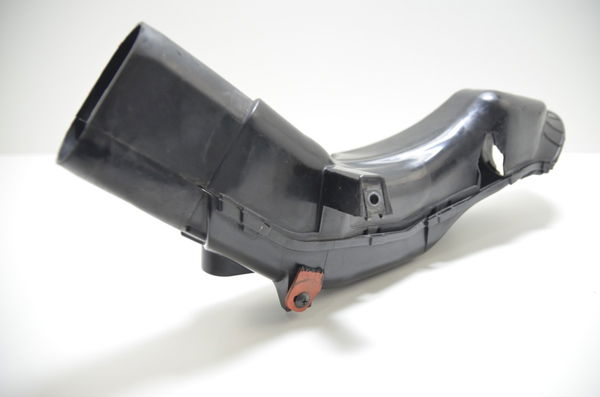 Duto Ar Direito C/avaria Suzuki Gsx-r Hayabusa 1300 08-19