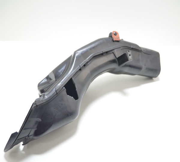 Duto Ar Direito C/avaria Suzuki Gsx-r Hayabusa 1300 08-19