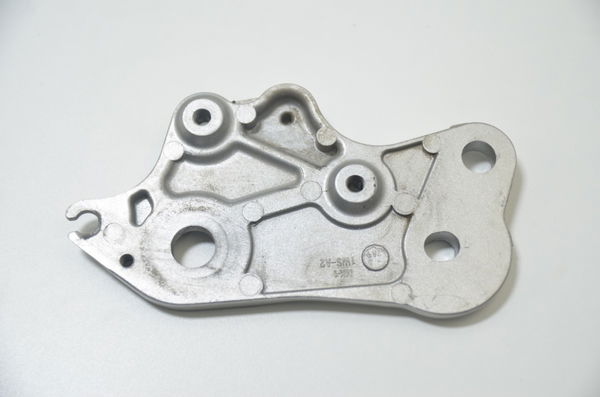 Suporte Motor Direito Yamaha Mt07 Mt 07 Mt-07 Original