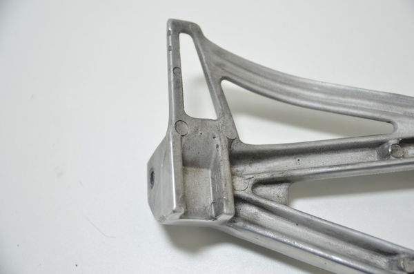 Bacalhau Traseiro Esq Yamaha Xtz 750 Super Tenere Original