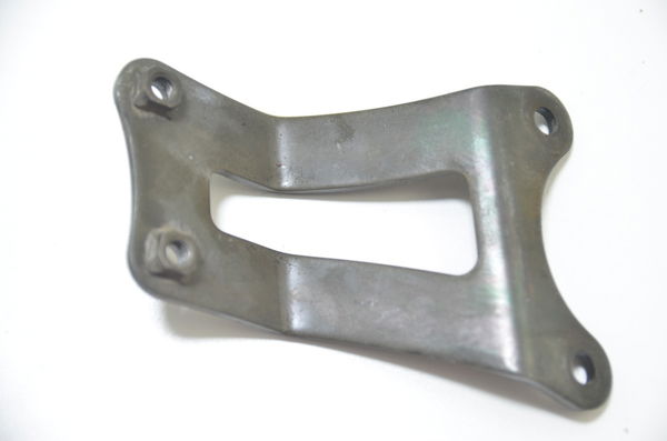 Suporte Lateral Direito Yamaha Xtz 750 Super Tenere Original