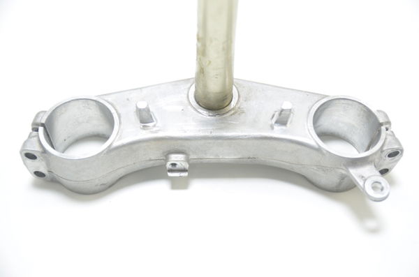 Mesa Inferior Gsx-r Srad 750 14-16 Gp Limitador Consertado