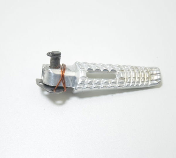 Pedaleira Traseira Dir Suzuki Gsx-r Srad 1000 08-10 Original