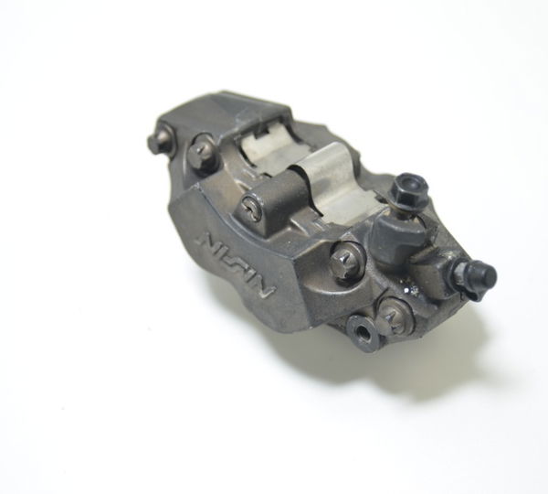 Pinça Freio Dianteiro Direito Honda Cbr 900rr 900 Rr 1996 