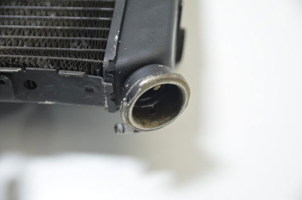 Radiador Agua C/avaria Yamaha Tdm 850 1998 Original