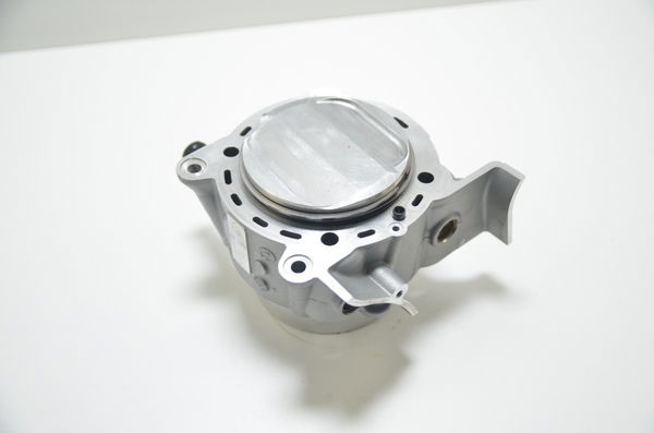 Cilindro Motor Tras Ducati Multistrada 1200 2015 Original