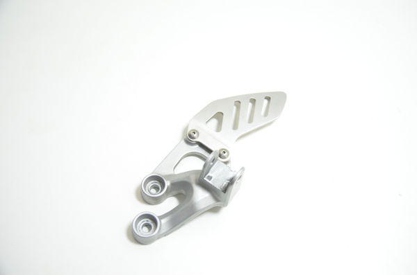 Suporte Pedaleira Dianteira Esquerda Srad 750 11-14 Original