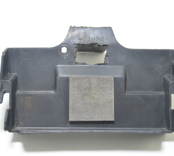 Tampa Caixa Bateria Suzuki Burgman 650 07 C/avaria Usado 