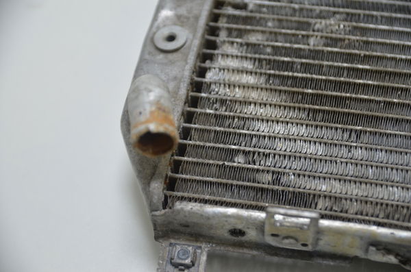 Radiador C/avaria Burgman 650 Burgman650 2007 Usado Original