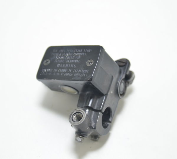 Cilindro Freio Dianteiro Suzuki Bandit 1200 Carburada 99-06