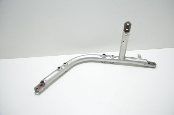 Suporte Motor Direito Suzuki Bandit 1200 Carburada 99-06