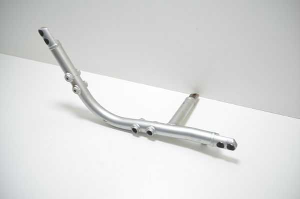 Suporte Motor Direito Suzuki Bandit 1200 Carburada 99-06
