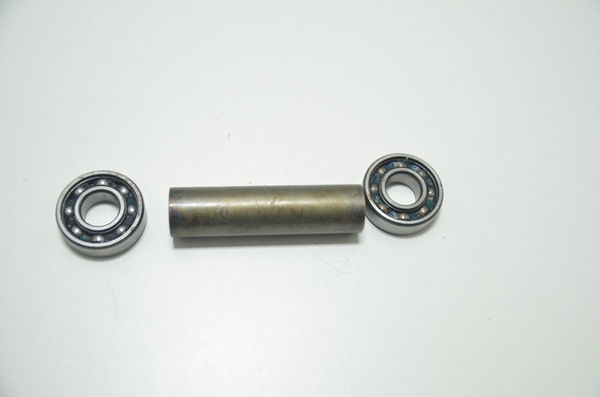 Rolamento/ Separador Roda Tras Suzuki Bandit 1200 Carb 99-06