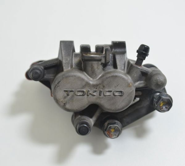 Pinça De Freio Dianteira Dir Suzuki Bandit 650 S 2008 Carbur