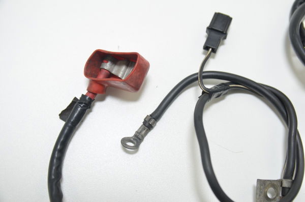Cabo Negativo/positivo Bateria Suzuki Bandit 650s 2008 Carbu