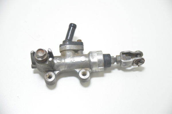 Cilindro Freio Traseiro Suzuki Gsx 750 F 91-97 Original