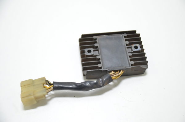 Retificador De Carga Kawasaki Ninja 900 Zx 9r 1998