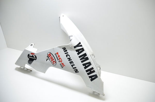 Spoiler Direito C/ Avaria Yamaha Yzf R1 04-06 Original