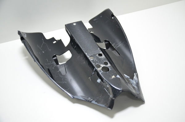 Acabamento Infe Rabeta C/avaria Yamaha Yzf R1 04-06 Original