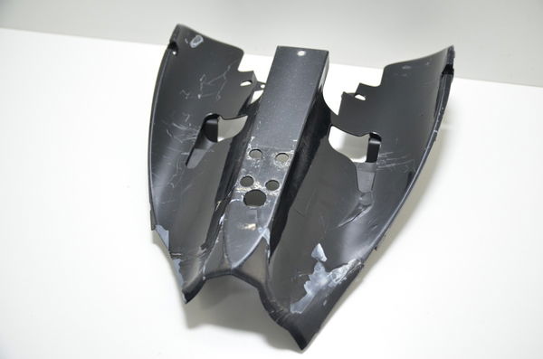 Acabamento Infe Rabeta C/avaria Yamaha Yzf R1 04-06 Original