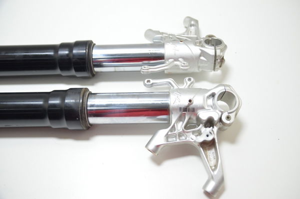 Par De Bengalas Mv Agusta F4 2015 Original
