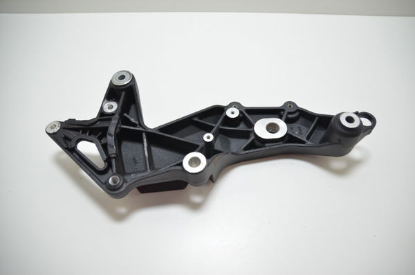 Suporte Motor Direito Mv Agusta F4 2015 Original