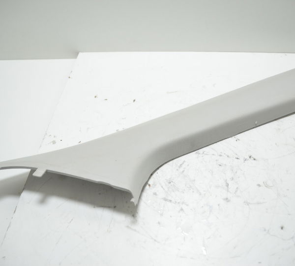 Moldura Parabrisa Direita Gm Onix 1.0 Lt 2016