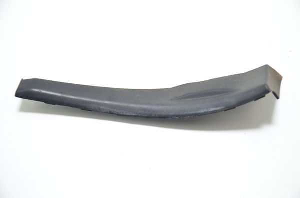 Moldura Acabamento Churrasqueira Direita Gm Onix 1.0 Lt 2016