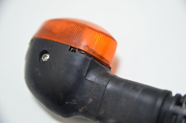 Pisca Traseiro Esq C/avaria Yamaha Ys 250 Fazer 10-17 Orig