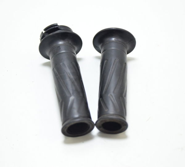 Par Manopla Yamaha Xj6 2012 Orig