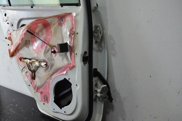 Porta Traseira Esquerda C/ Vidro Gm Onix 1.0 Lt 2016