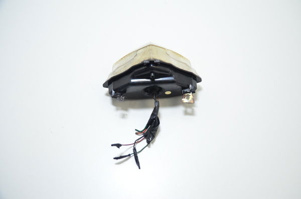 Lanterna Traseira C/ Avaria Yamaha Yzf R1 2004-2006 Paralelo