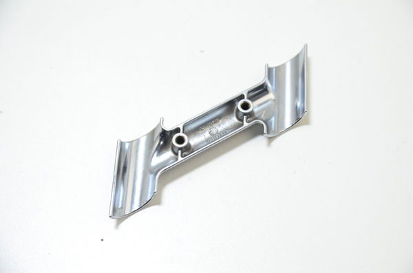 Suporte Acabamento Alforge Dir C/ Risco Harley Davidson Orig