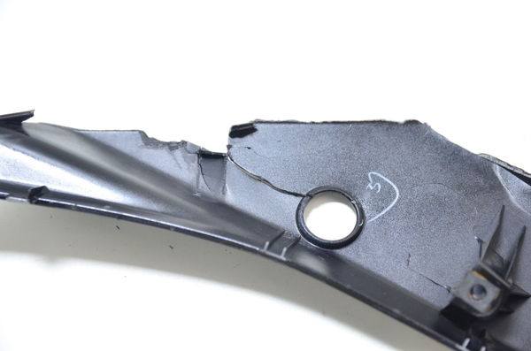  Carenagem Rabeta Esq C/ Avaria Yamaha Mt03 Mt 03 2019