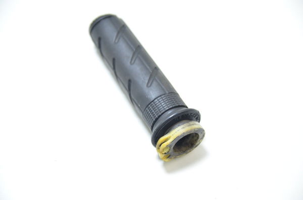 Manopla Direita C/ Detalhes Honda Cbr 1000 Rr 04-07 Original