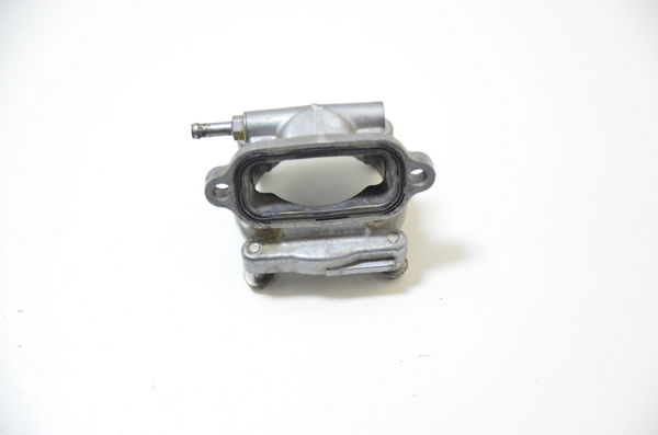 Carcaça Válvula Termostática Kawasaki Zx 10r 11-15 Original