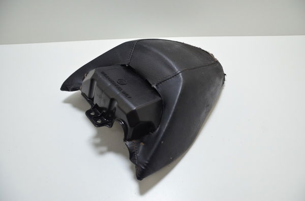 Banco Traseiro C/ Avaria Harley Davidson V-rod Original