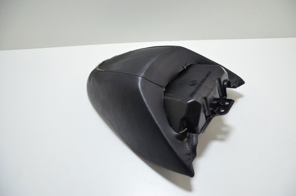 Banco Traseiro C/ Avaria Harley Davidson V-rod Original