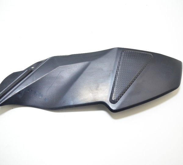 Acabamento Tanque Esq. Avaria Suzuki Gsr 750 Gsr750 14-16 Preto