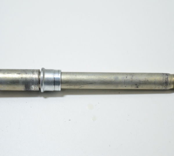 Eixo Roda Dianteira Suzuki Gsr 750 Gsr750 14-16 Original