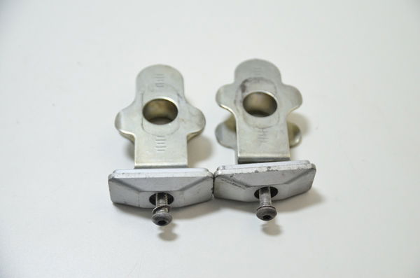 Par Esticador Corrente Suzuki Gsr 750 Gsr750 14-16 Original