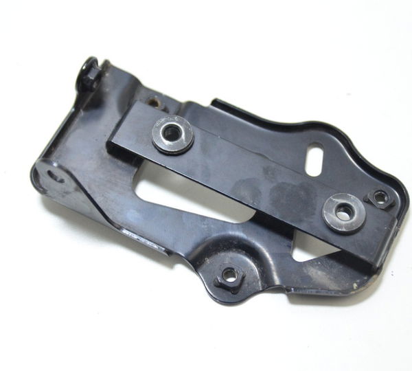 Suporte Retificador Carga Suzuki Gsr 750 Gsr750 14-16 Orig