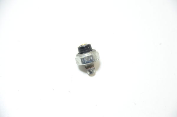 Sensor Óleo Suzuki Gsr 750 Gsr750 14-16 Original